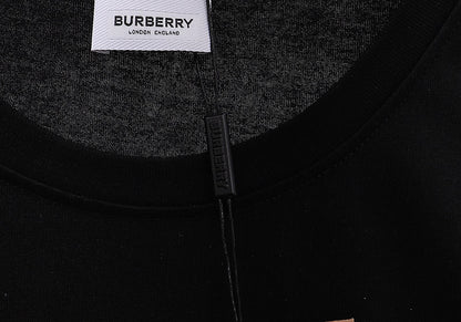 【Burberry】男女兼用、ご好評に付き再入荷！