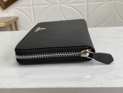 PRADA(プラダ) 財布 21x12cm