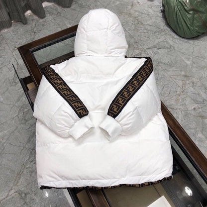 FENDI（フェンディ） ダウンジャケット、ご好評に付き再入荷！