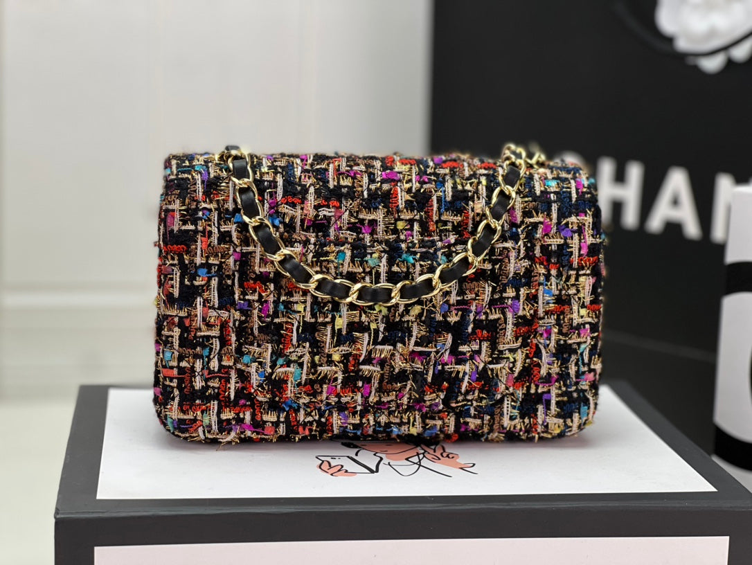 Chanel MINI CLASSIC FLAP BAG 1116