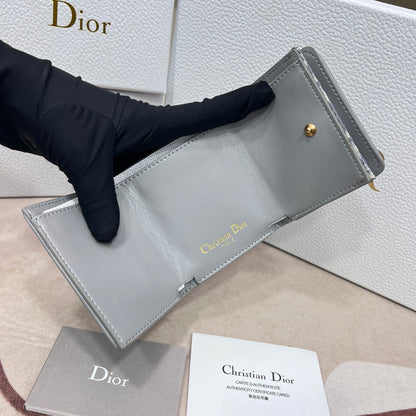 【限定】DIOR❤️30 Montaigneショートウォレット 免税