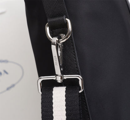 【PRADA 公式旗艦店】プラダ ハンドバッグ 当日出荷 好評に付き再入荷！40*36*13CM