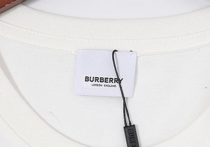 【Burberry】男女兼用、ご好評に付き再入荷！