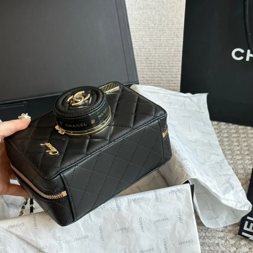 Chanel カメラバッグ