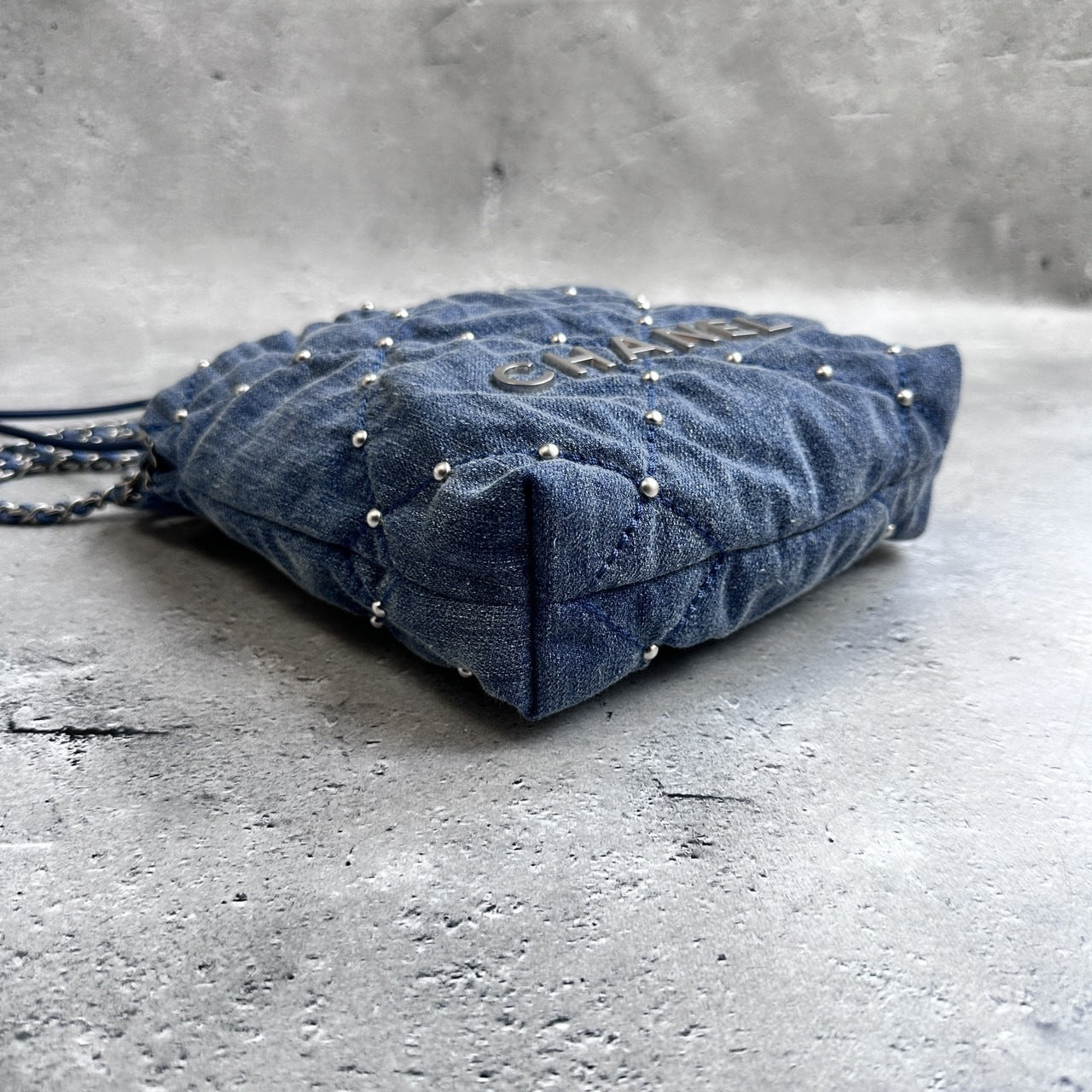 CHANEL 24ss新作 完売必至 CHANEL22 ミニ ハンドバッグ AS3980 B16649 NY101