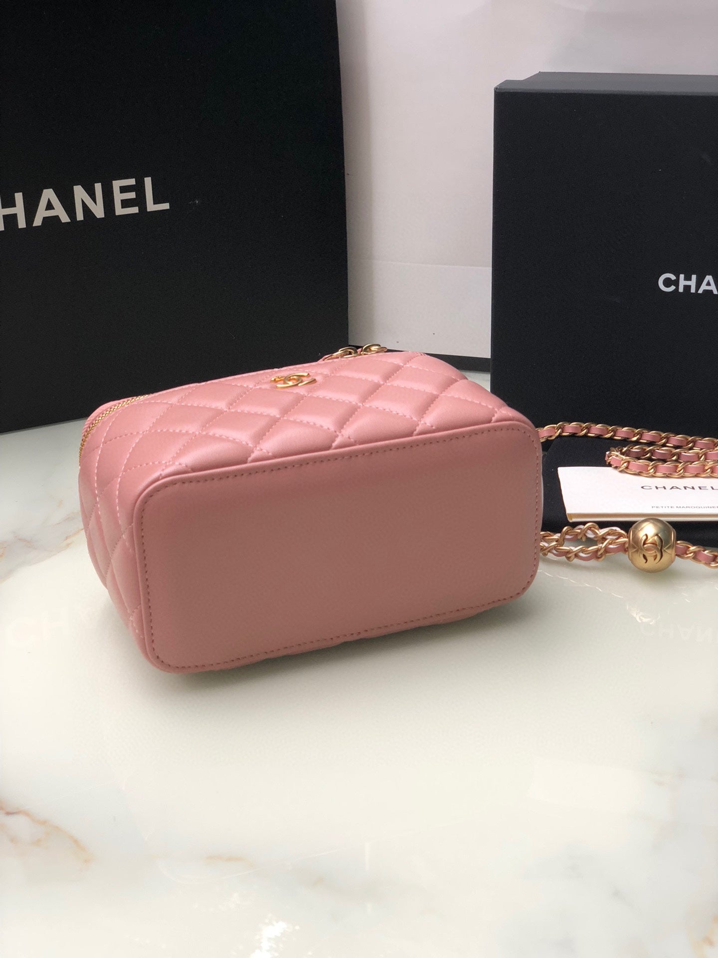 Chanel Classic Vanity 22C Bag with Chain AP2303