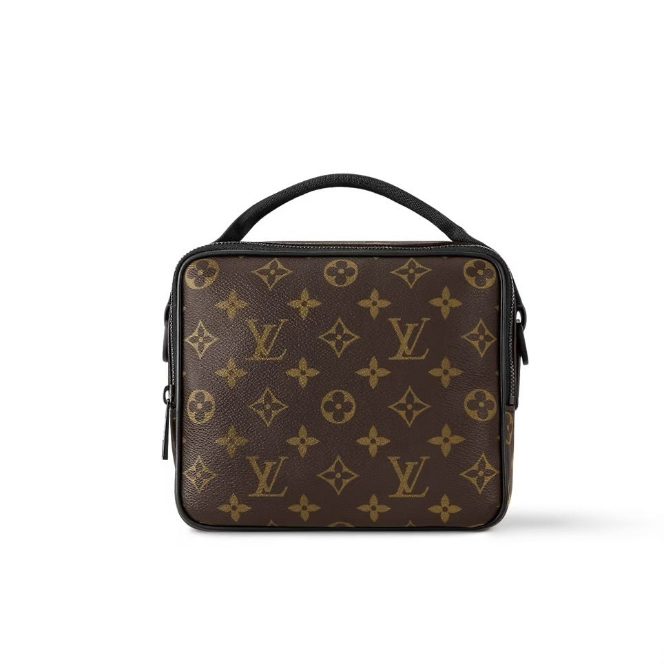 ミニマリストに 必要最小限LouisVuitton クエストメッセンジャー M46973