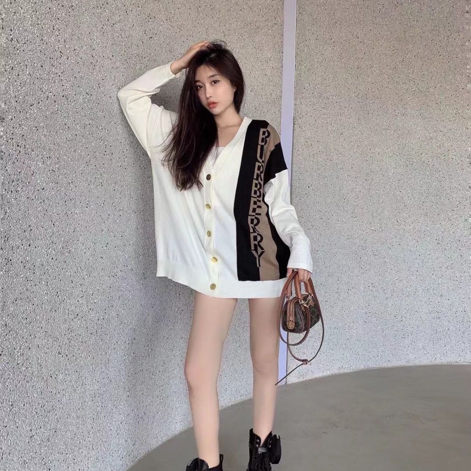 🥼Burberry カーディガンセーター【50%オフ+送料無料】