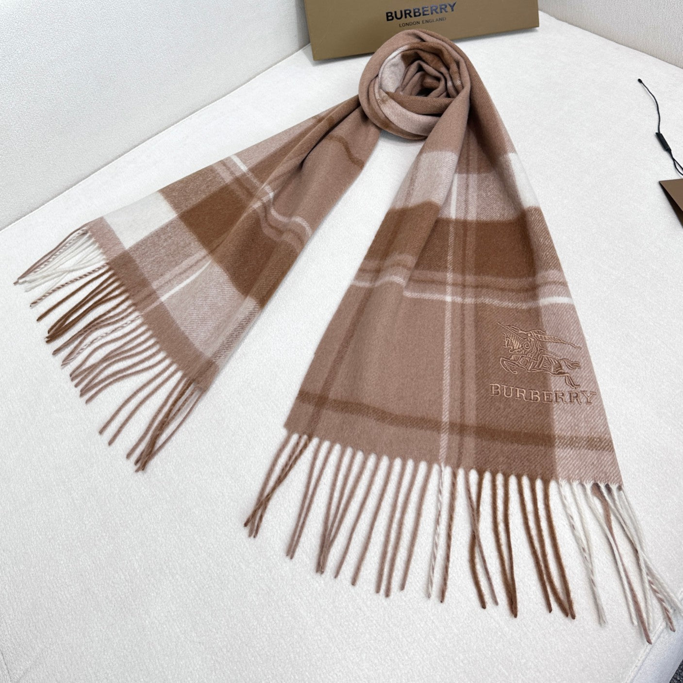 【BURBERRY バーバリー】スカーフ30*180CM 241108