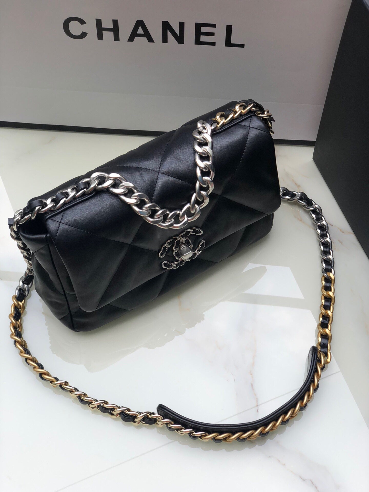 Chanel 19 small 1160