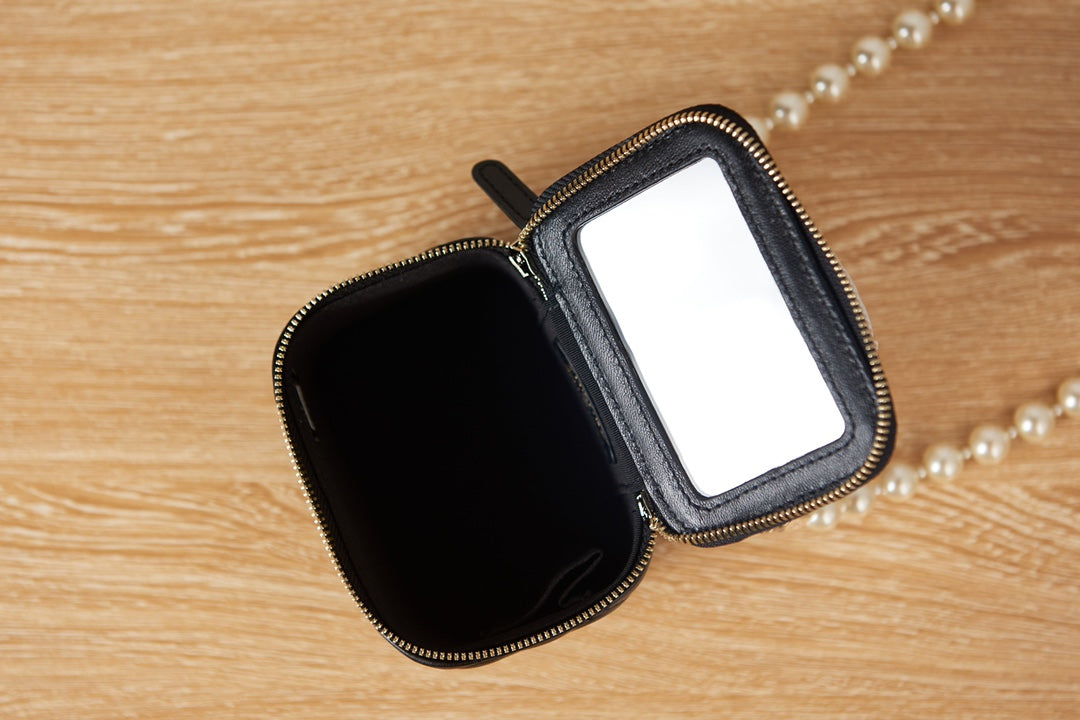 Chanel BOY BAG AP2581