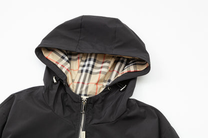 【BURBERRY】男女兼用 ご好評に付き再入荷！