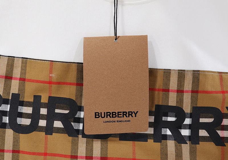 【Burberry】男女兼用、ご好評に付き再入荷！