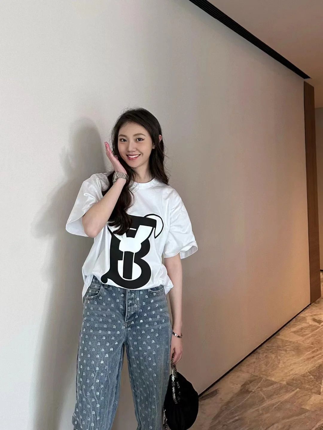 🔥2 つのうち 1 つが無料になります🔥🔥【Burberry】バーバリー )半袖 男女兼用、ご好評に付き再入荷！