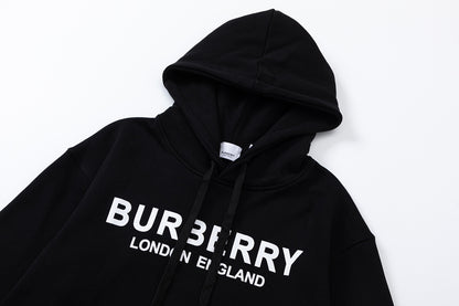 【BURBERRY】男女兼用 ご好評に付き再入荷！