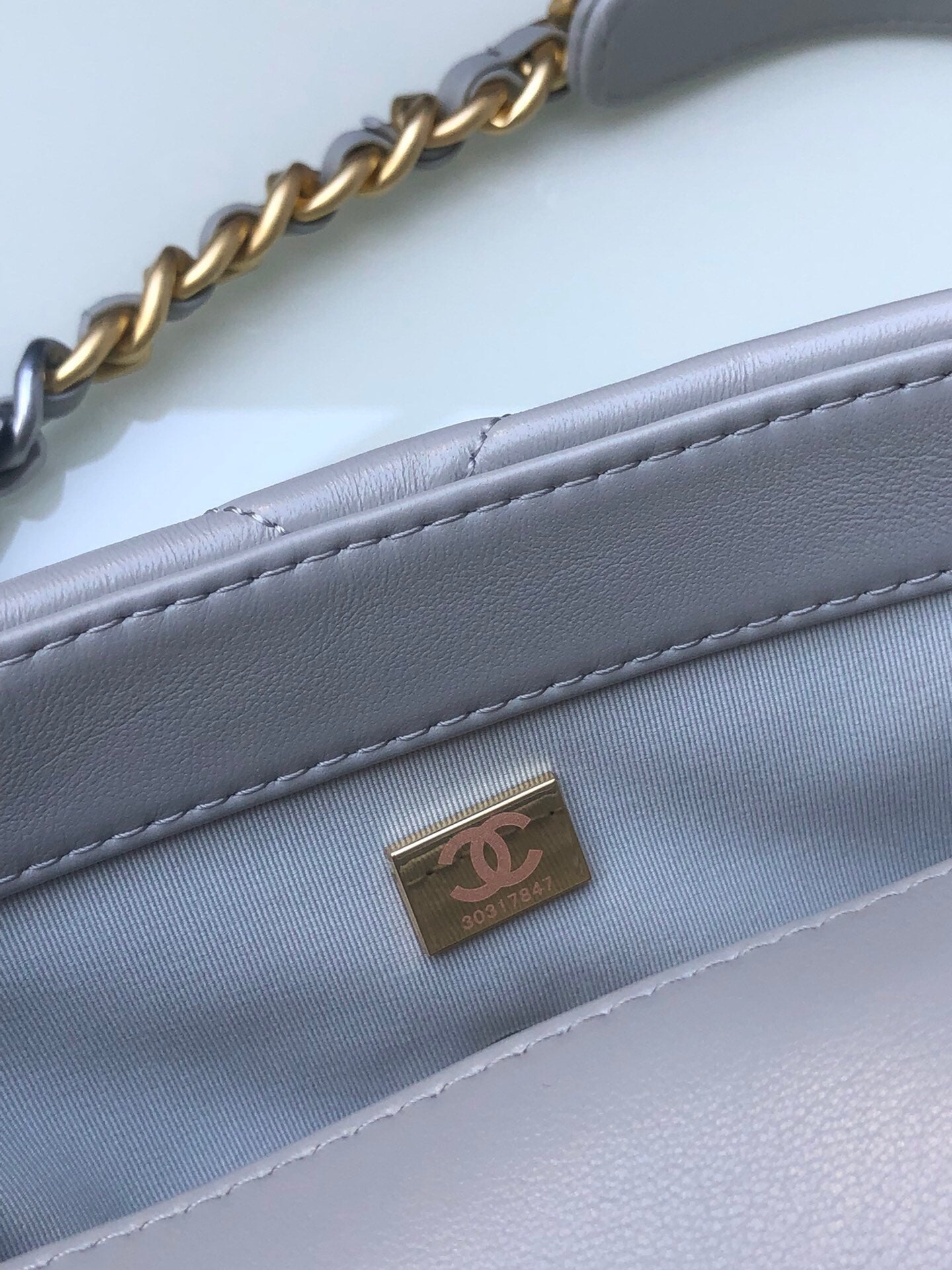 Chanel 19 small 1160