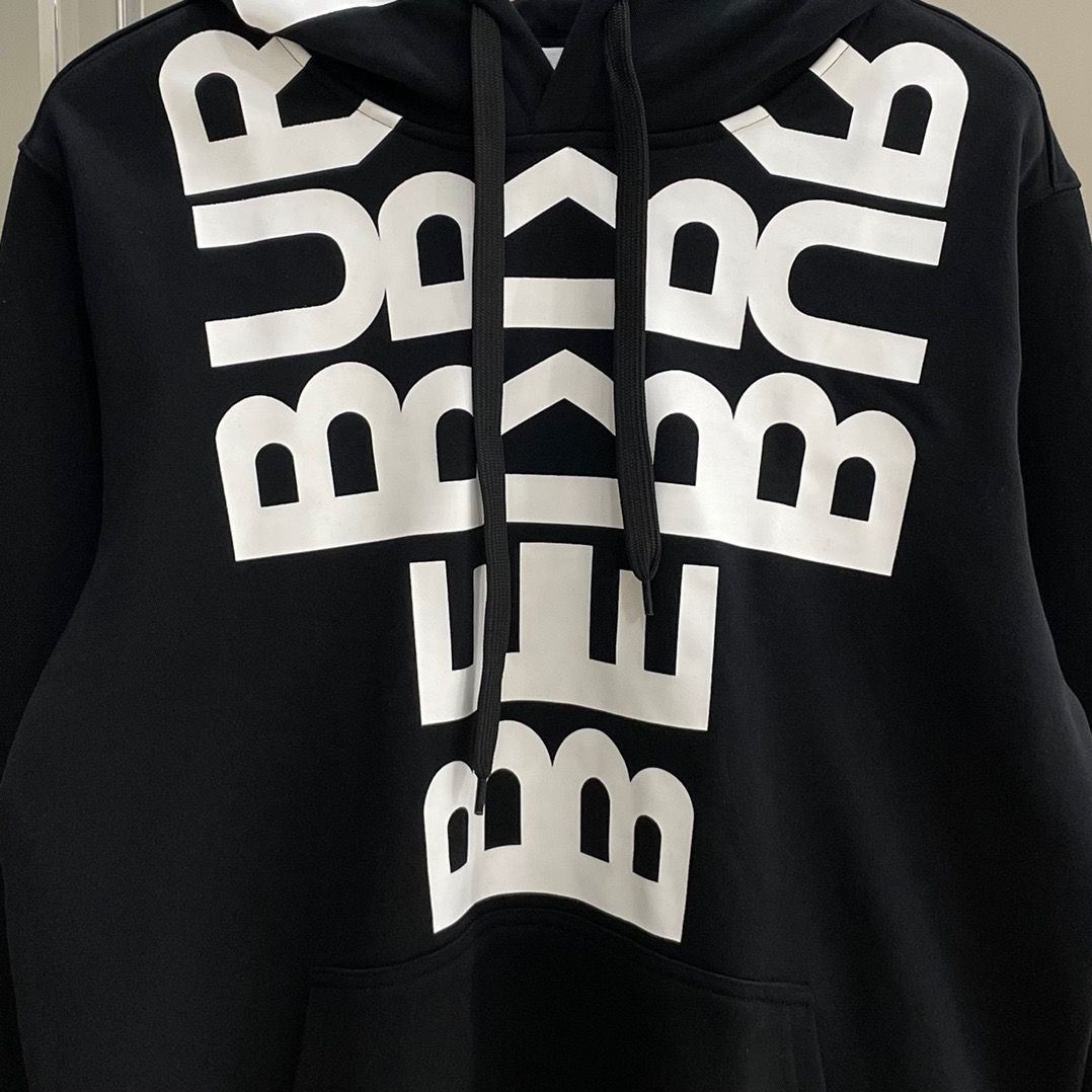【BURBERRY旗艦店】ご好評に付き再入荷！！【男女兼用】