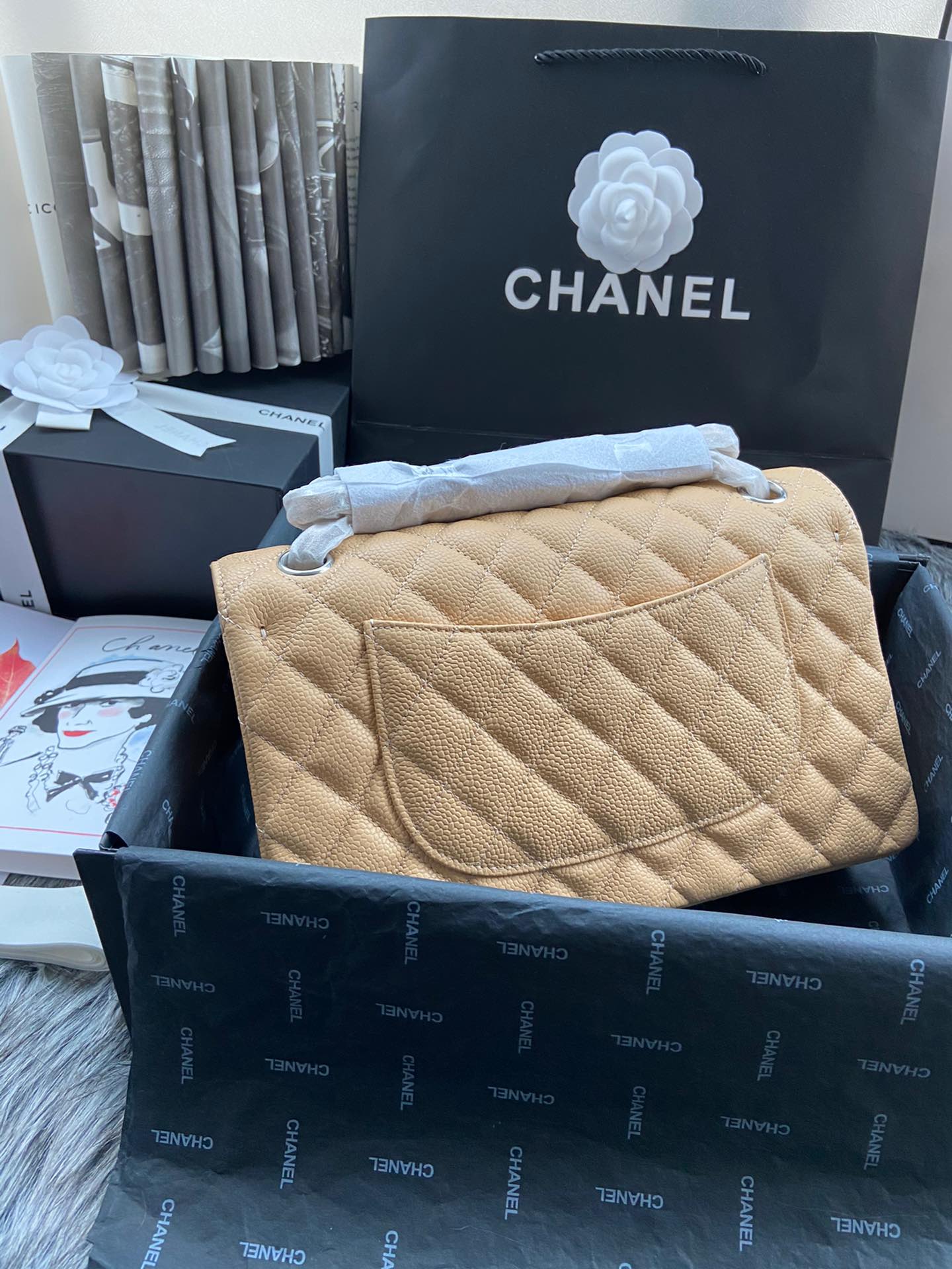 Chanel Flap Bag 1112