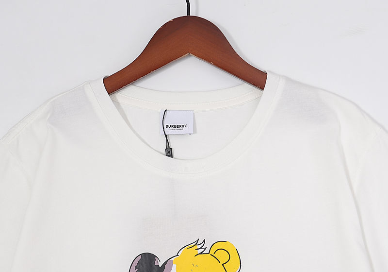 【Burberry】男女兼用、ご好評に付き再入荷！