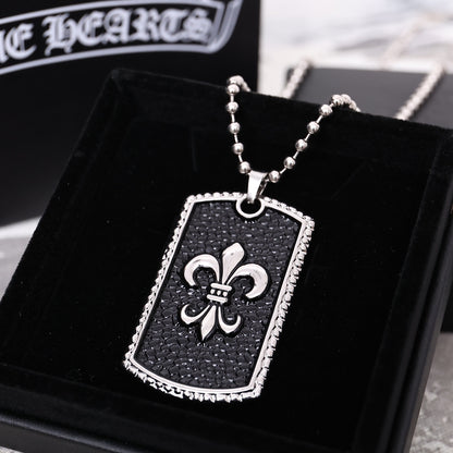 【Chrome Hearts】ネックレス、クロエ ハート ゴールド メッキ ミニ フレーム クロス ネックレス