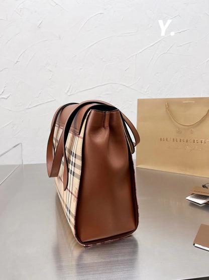 🤩Burberry ショッピングバッグ フラップバッグ