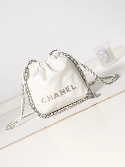 CHANEL 22 Bag Mini AS3980