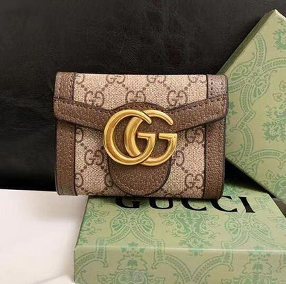 グッチの最新シリーズの小さな財布