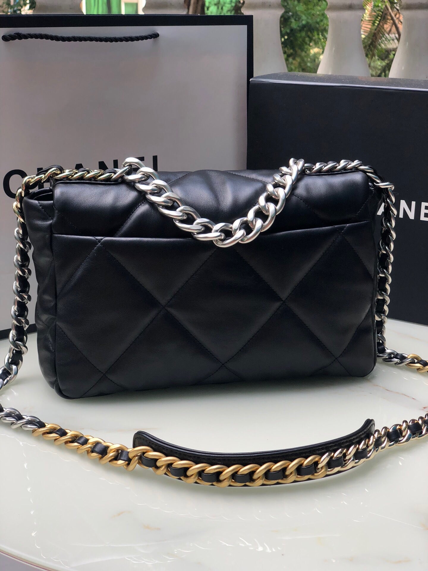 Chanel 19 medium 1161