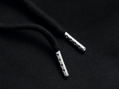 【Burberry 公式 旗艦店】24FW ラミネートロゴパンツ