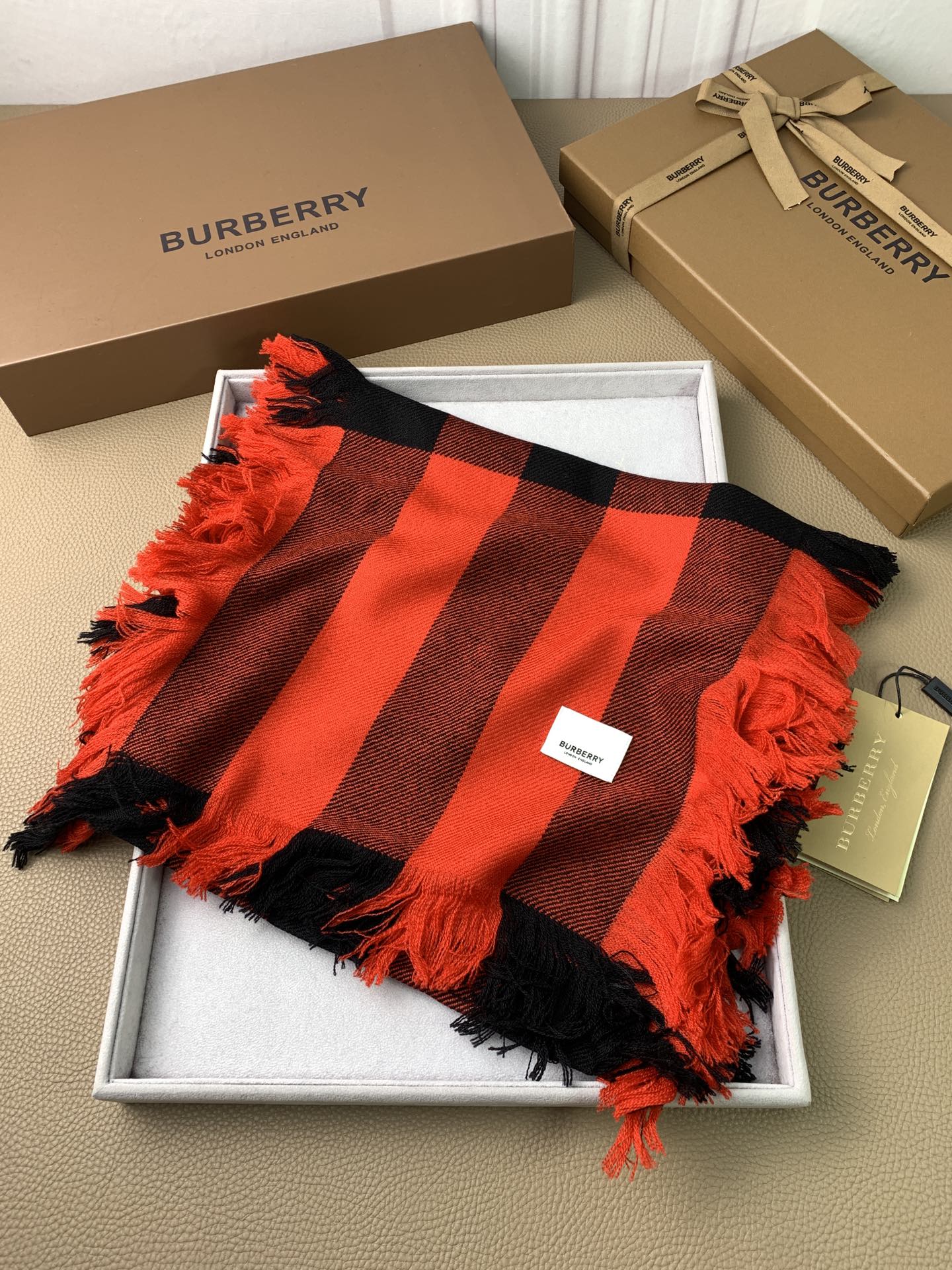 【2024】【BURBERRY バーバリー】オートクチュール ファッション トランジショナル カラー ロング ビアード スカーフ35*240CM