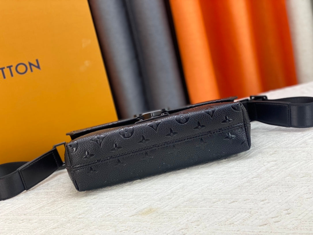 【人気】LV S-Cape モノグラムメッセンジャーバッグ ショルダー M46794 M23741