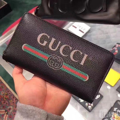 GUCCIグッチ新しいブラックレザーのロゴ印刷大容量マルチカード長財布496319 0GCAT 8163