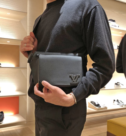 LOUIS VUITTON ルイヴィトン★最新作 バムバッグ NV★M57081