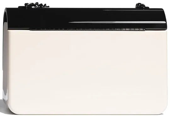 🔥今年のホットトピック! 😍中条あやみが愛用する限定版シャネル2021ミニ黒白アクリルバッグは日本で発売、めったにない購入チャンス！💓