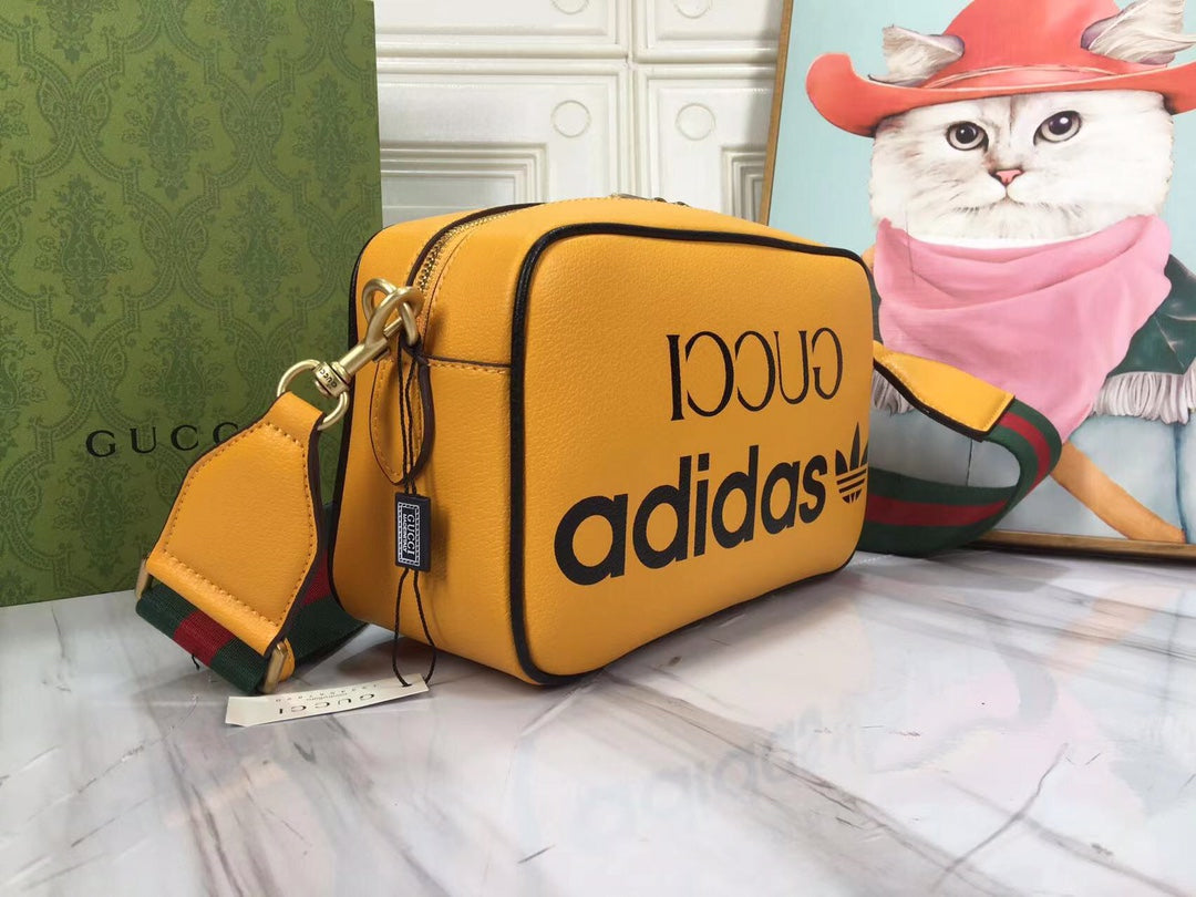 【GUCCI】アディダス x グッチ スモール カメラ バッグ
