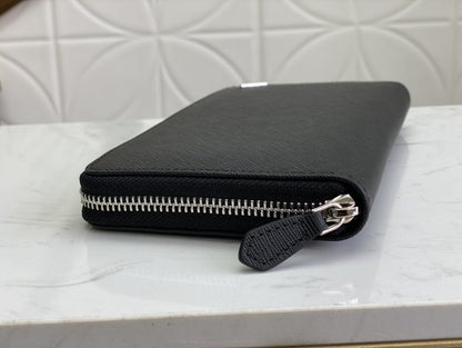 PRADA(プラダ) 財布 21x12cm