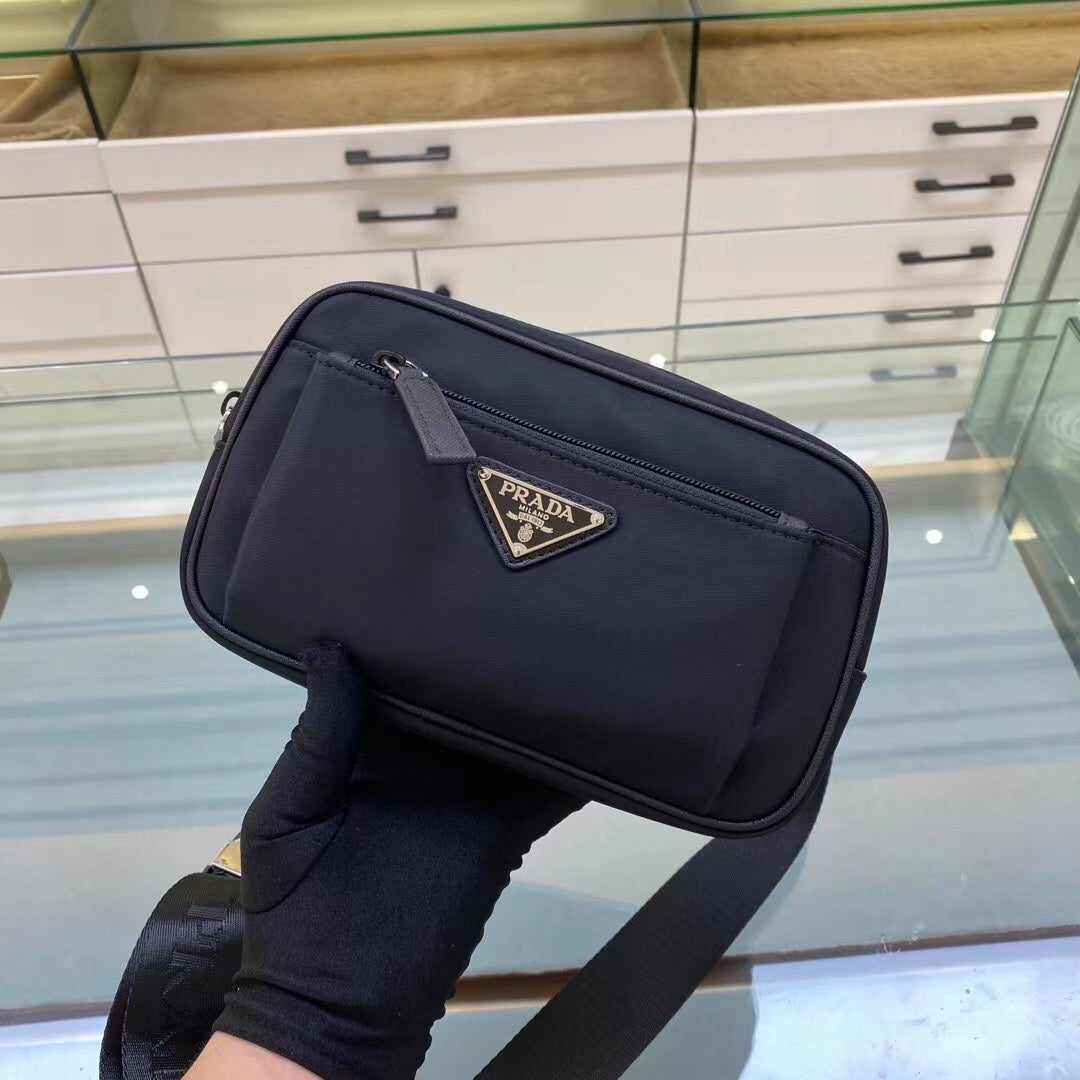 【PRADA 公式旗艦店】プラダ ウエストポーチ 当日出荷 好評に付き再入荷21*12.5*4.5CM