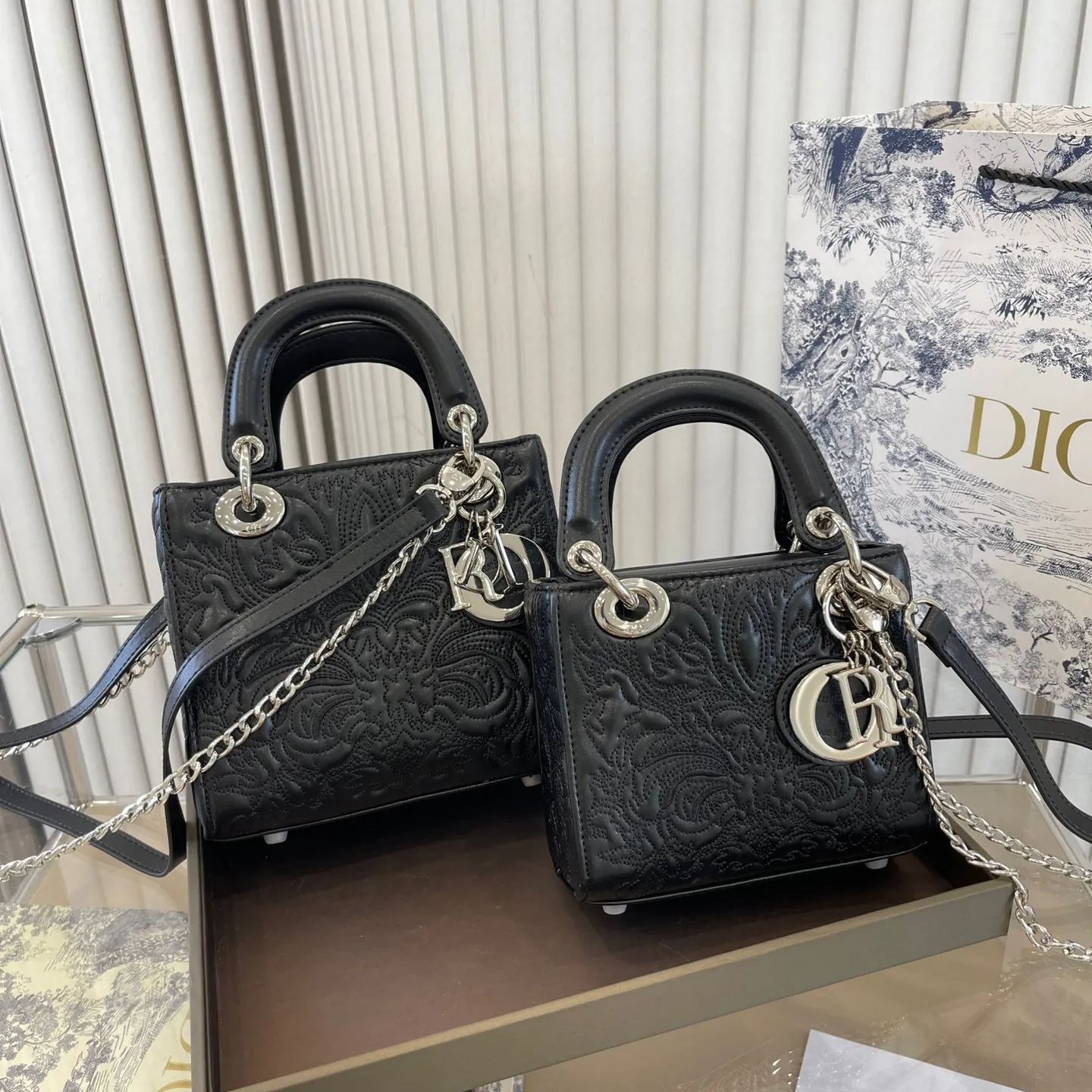 人気カラーお早めに【Dior】LADY DIOR MY ABCDIOR バッグ ラテ