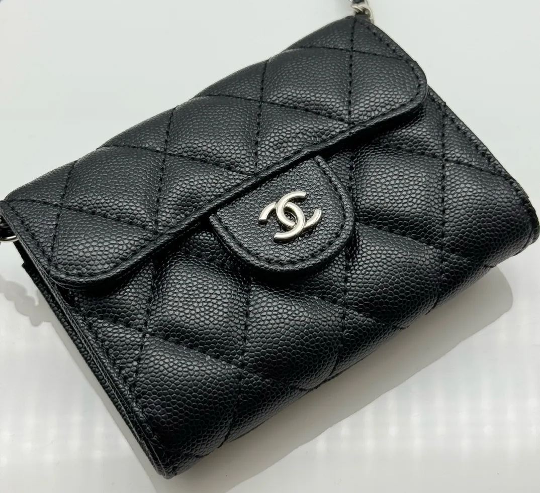 Chanel クラシック チェーン イブニング バッグ ラムスキン AP0238