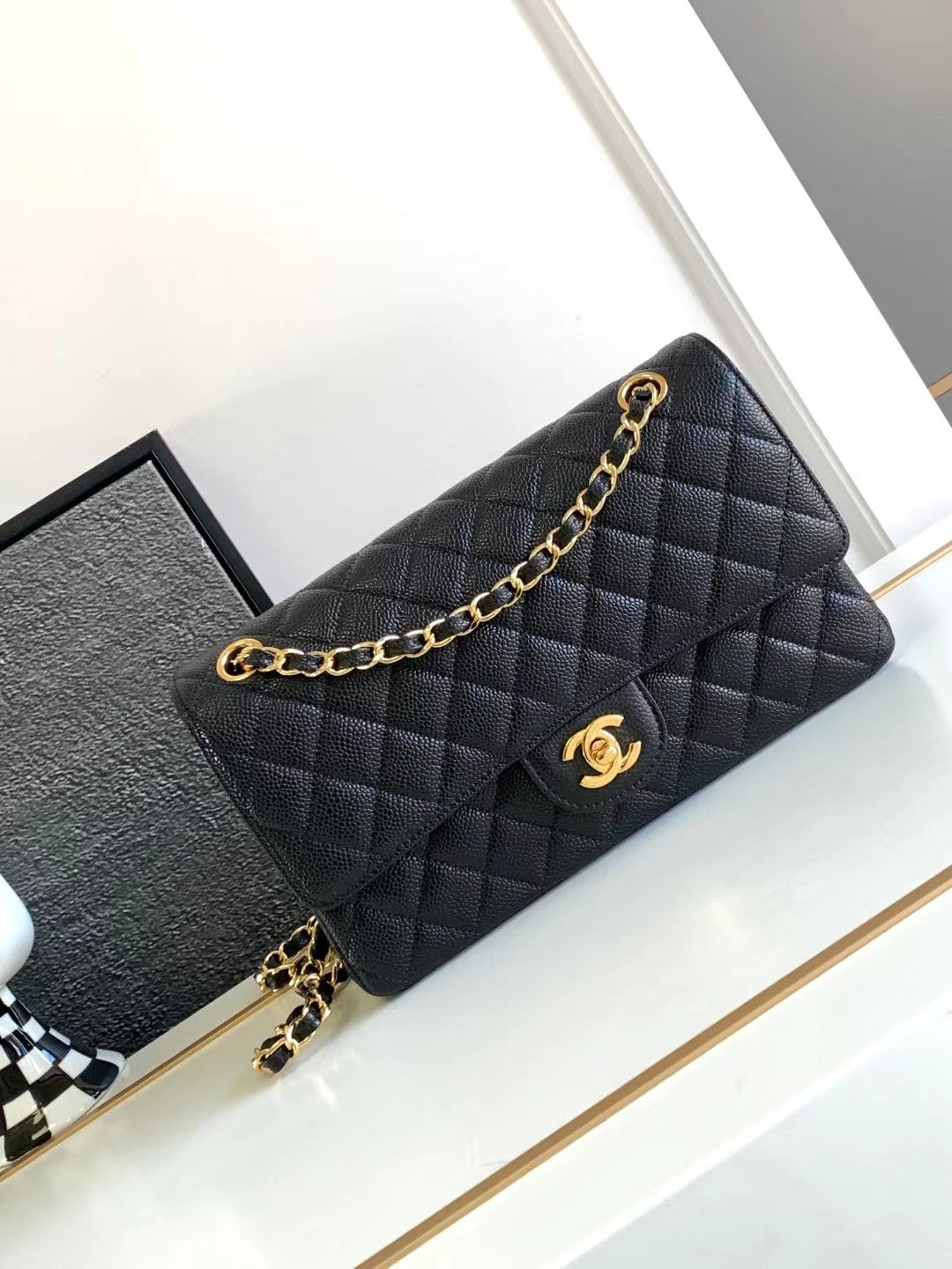 Chanel Flap Bag Carviar Leather Black Medium 1112
