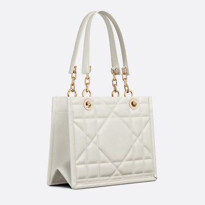 【DIOR】★高級感漂うデザイン★DIOR ESSENTIAL ミディアムトートバック