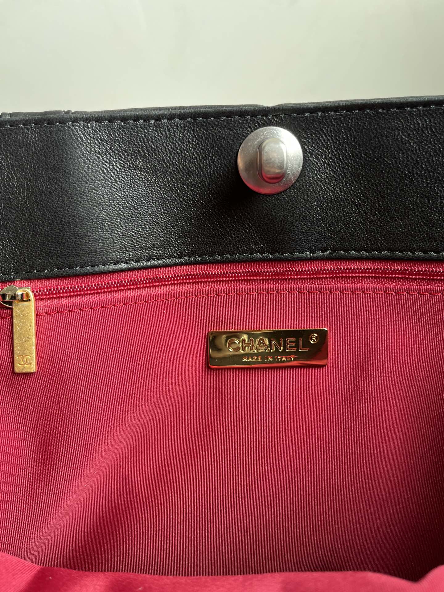 CHANEL 19 SHOPPING BAG 3360