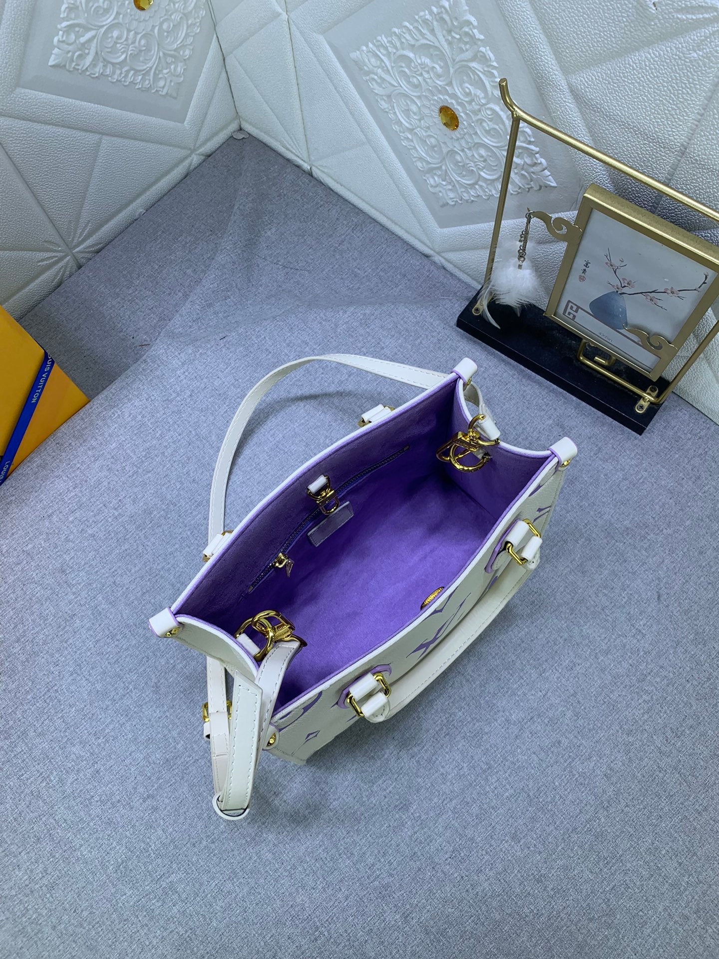 Louis Vuitton(ルイヴィトン) ONTHEGO バッグ 25x19cm