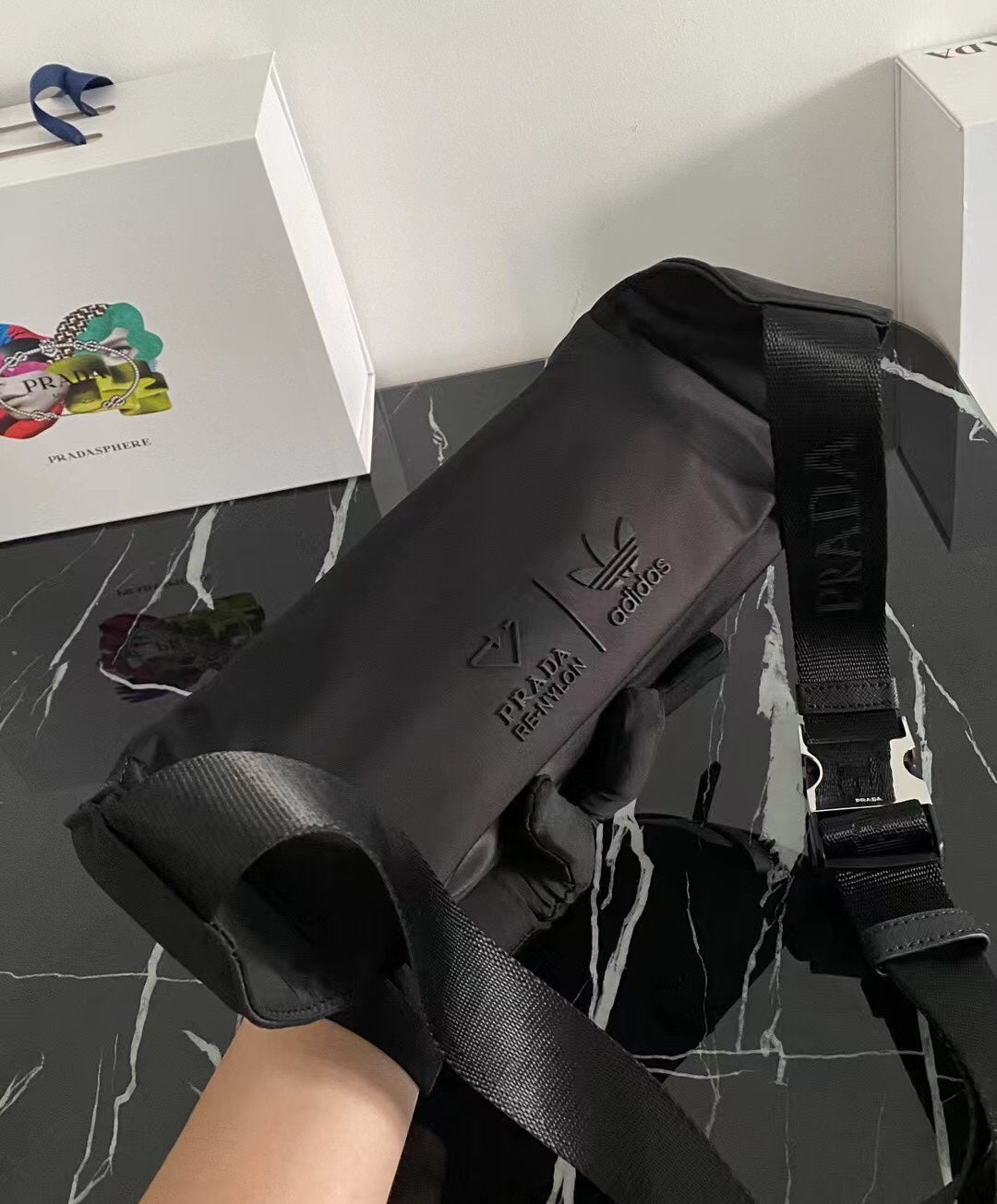 【PRADA 公式 旗艦店】プラダ ウエストポーチ 当日出荷 好評に付き再入荷！26*12*7CM