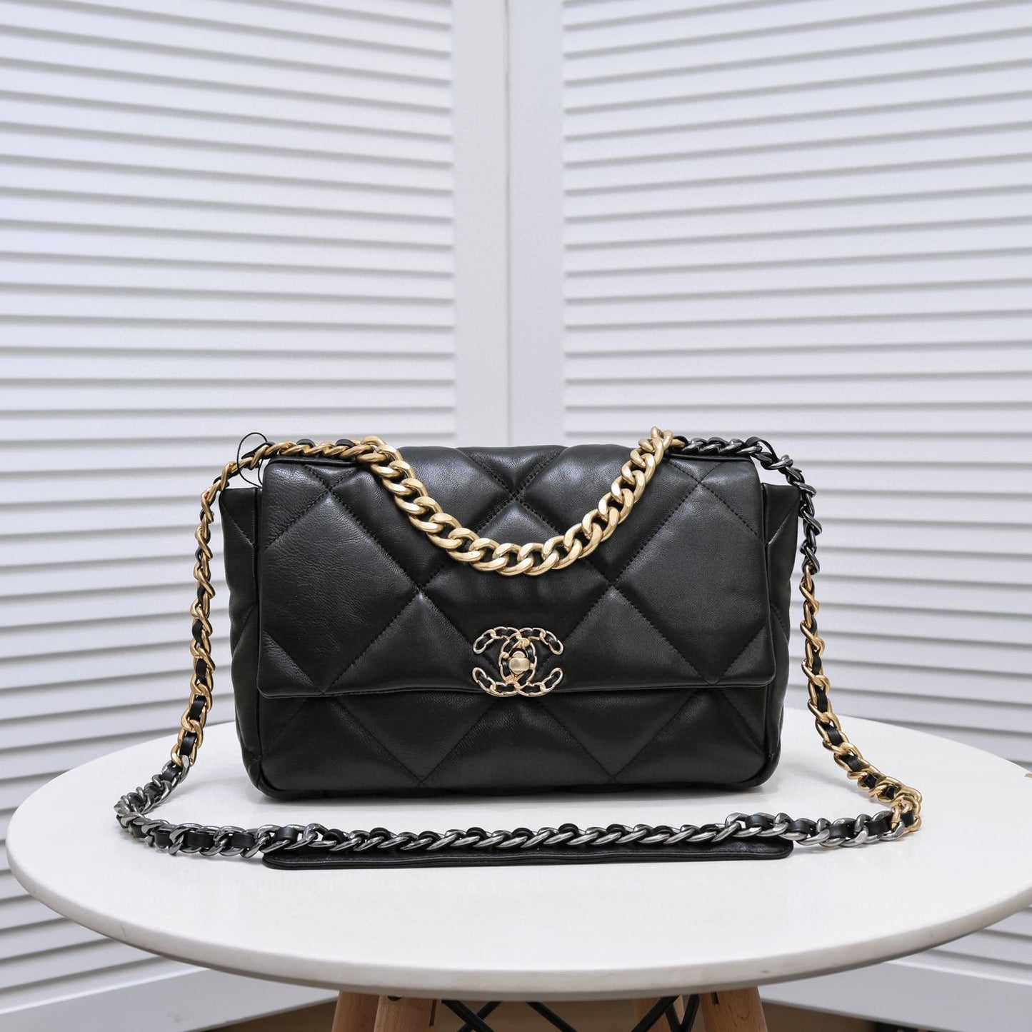 CHANEL 19 AS1160 19BAG