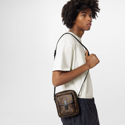 ◆Louis Vuitton◆ウェアラブルウォレット モノグラム M69404