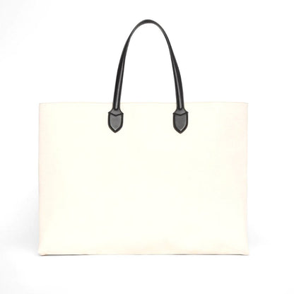 【Burberry】ロゴデティールキャンバス トート