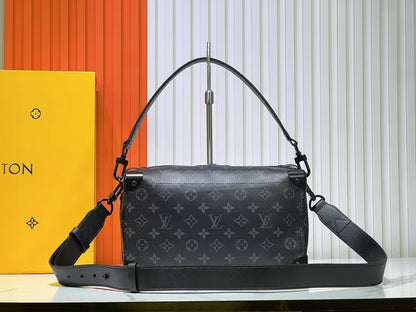 【LOUIS VUITTON旗艦店】ルイ・ヴィトン★SOUL TRUNK M11744★29*17.5*10CM