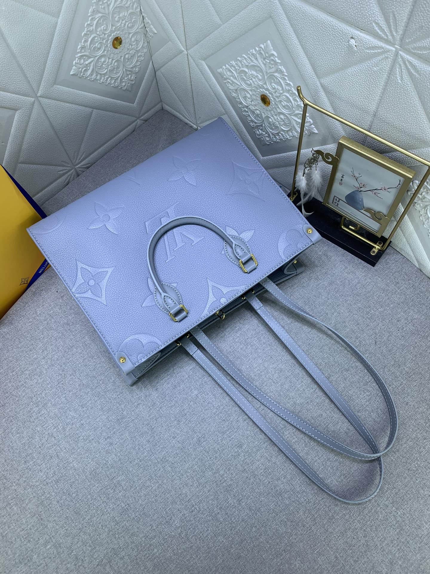 Louis Vuitton(ルイヴィトン) ONTHEGO ミディアム ハンドバッグ