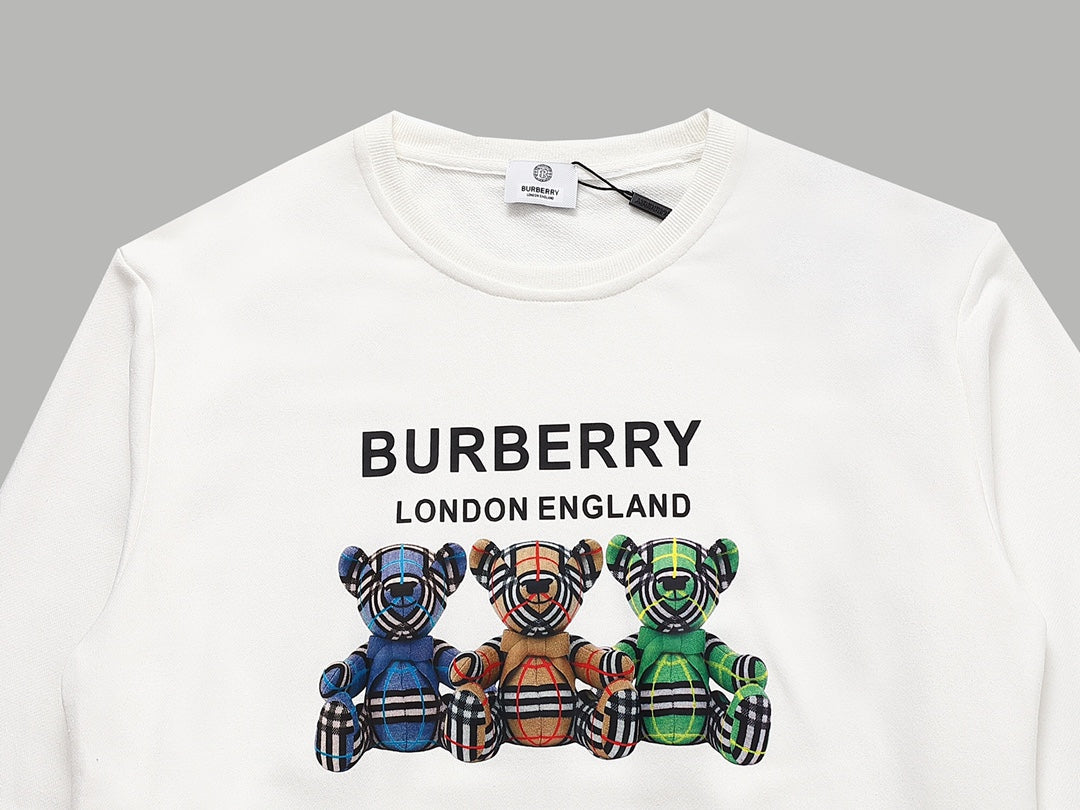【 Burberry 旗艦店】ご好評に付き再入荷！！